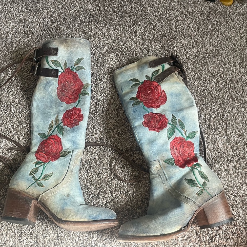 Freebird by Steven floral jean boot